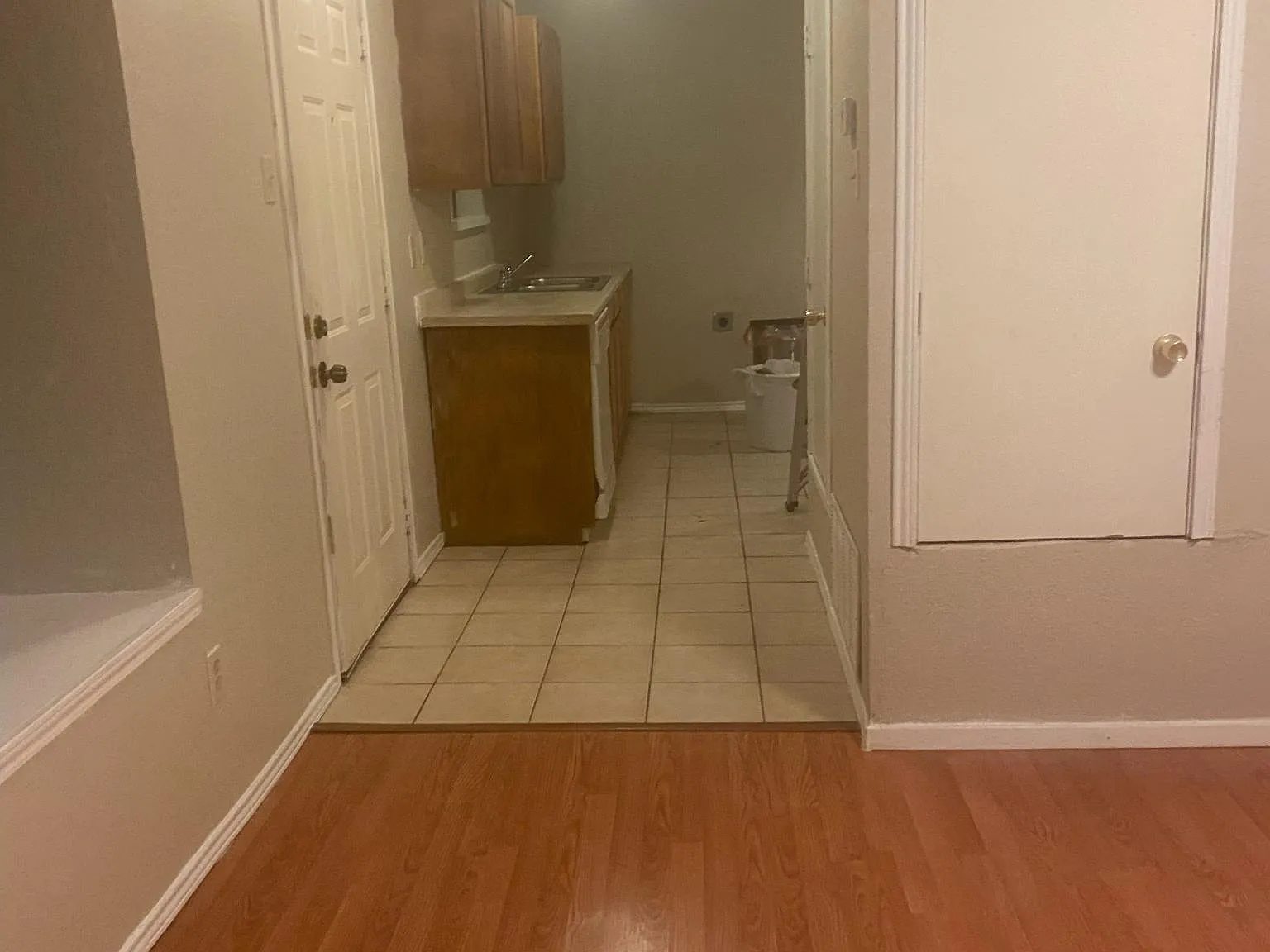 2 bed, 900 sqft, $1,395 — Photo 2