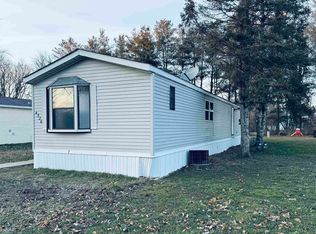 4526 Harris Dr, Poplar Grove, IL 61065