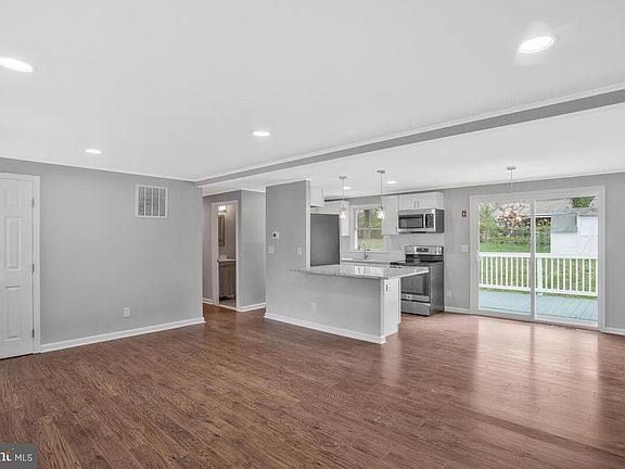 5th image of 21388 S Essex Dr