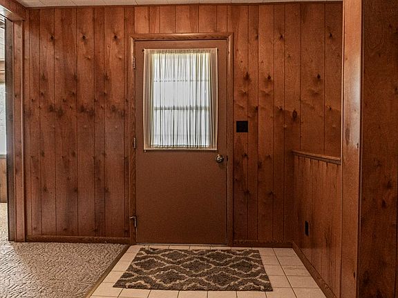 5th image of 112 E 14th St