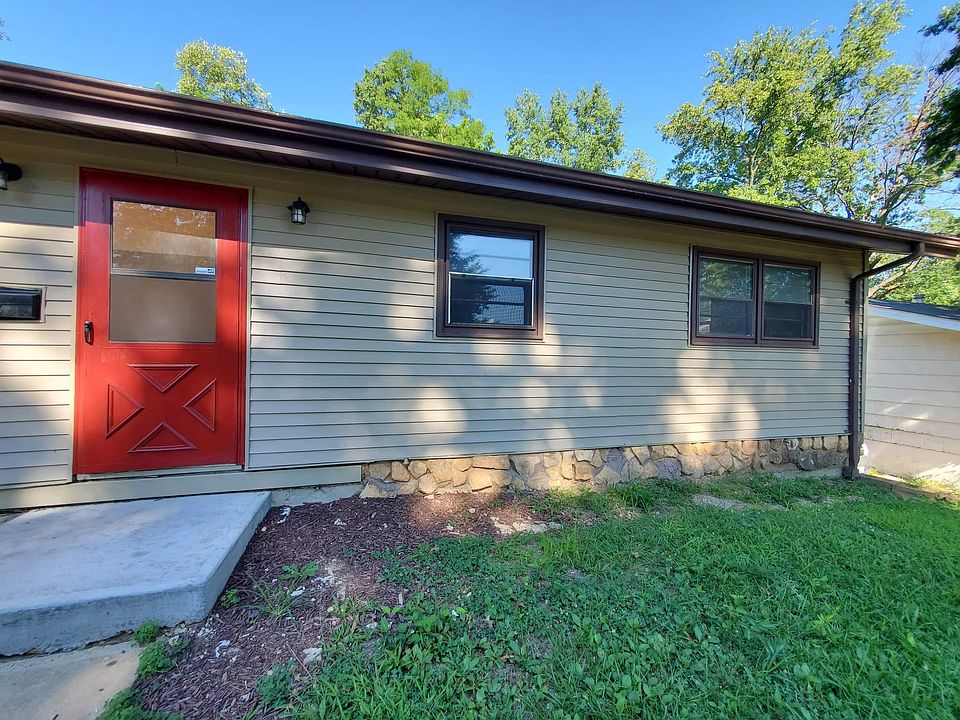 1st image of 39 Bayview Dr