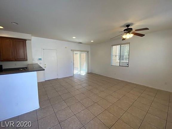 3rd image of 7940 Violet Sky St