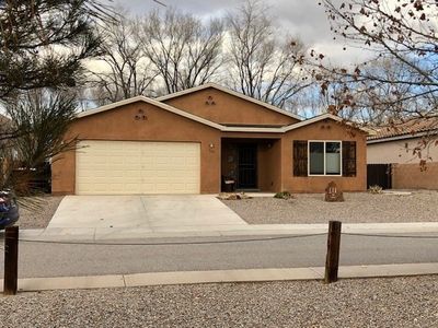 308 Calle Evangeline, Bernalillo, NM, 87004