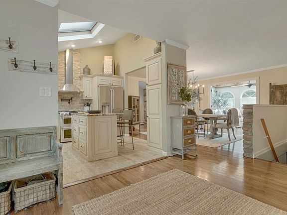 5th image of 141 Morton Blvd
