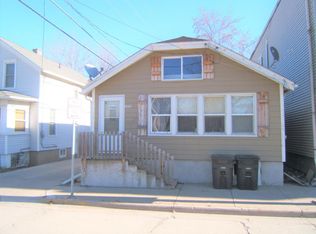 111 1st St, Waterford, WI 53185