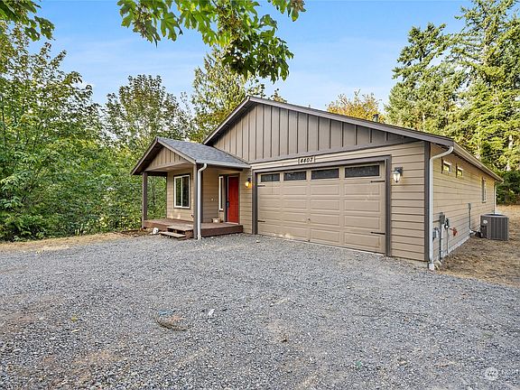 3rd image of 4407 276th Street E