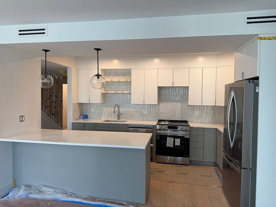 2nd image of 261 Princeton St #302
