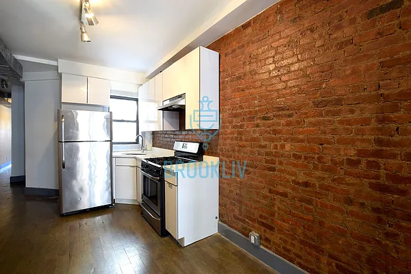 Rented by null | media 28