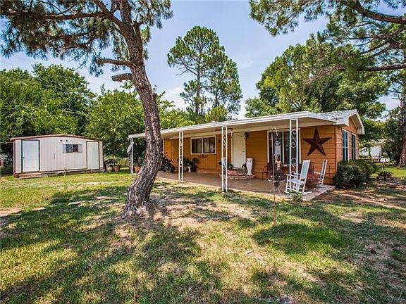 2nd image of 1965 Lake Vista Ln