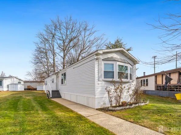 24 Whitman Rd, North Brunswick, NJ 08902