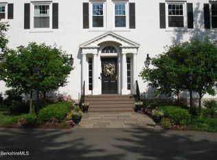 33 Maplewood Ave UNIT 202, Pittsfield, MA 01201