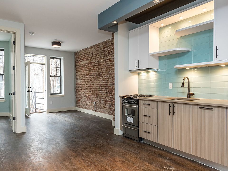 1st image of 860 Macon St #2C