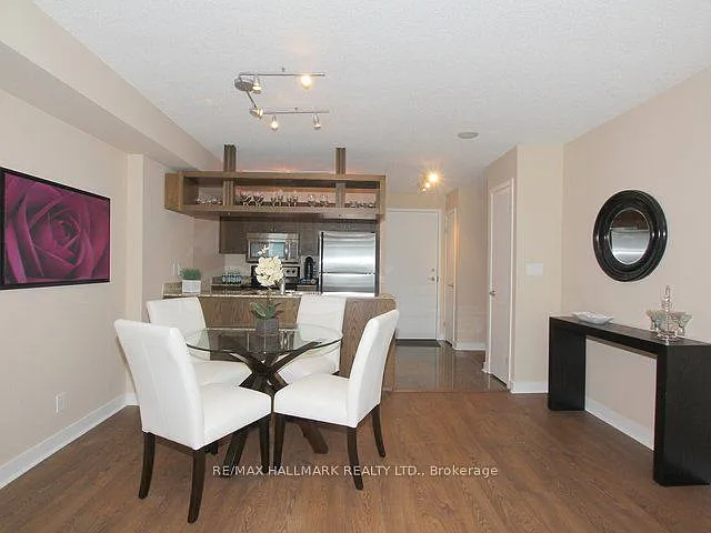 81 Navy Wharf Ct #3302 — Photo 4