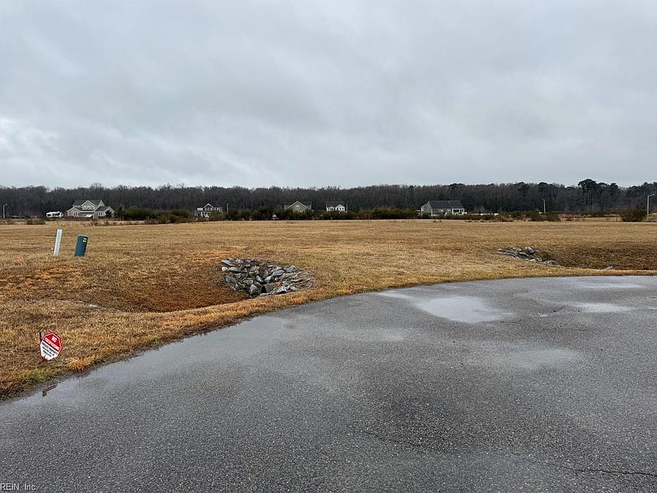 2nd image of 2084 Camden Ct