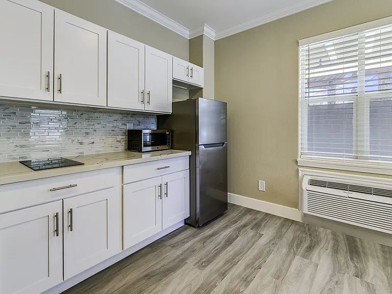 Aventine at Vancouver - 55+ Active Adult Living — Photo 9