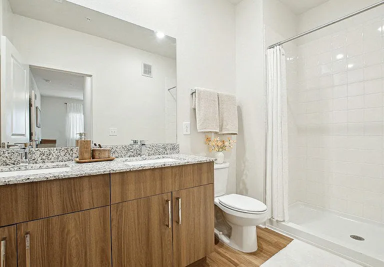 Sundance Trails Apartments — Photo 21