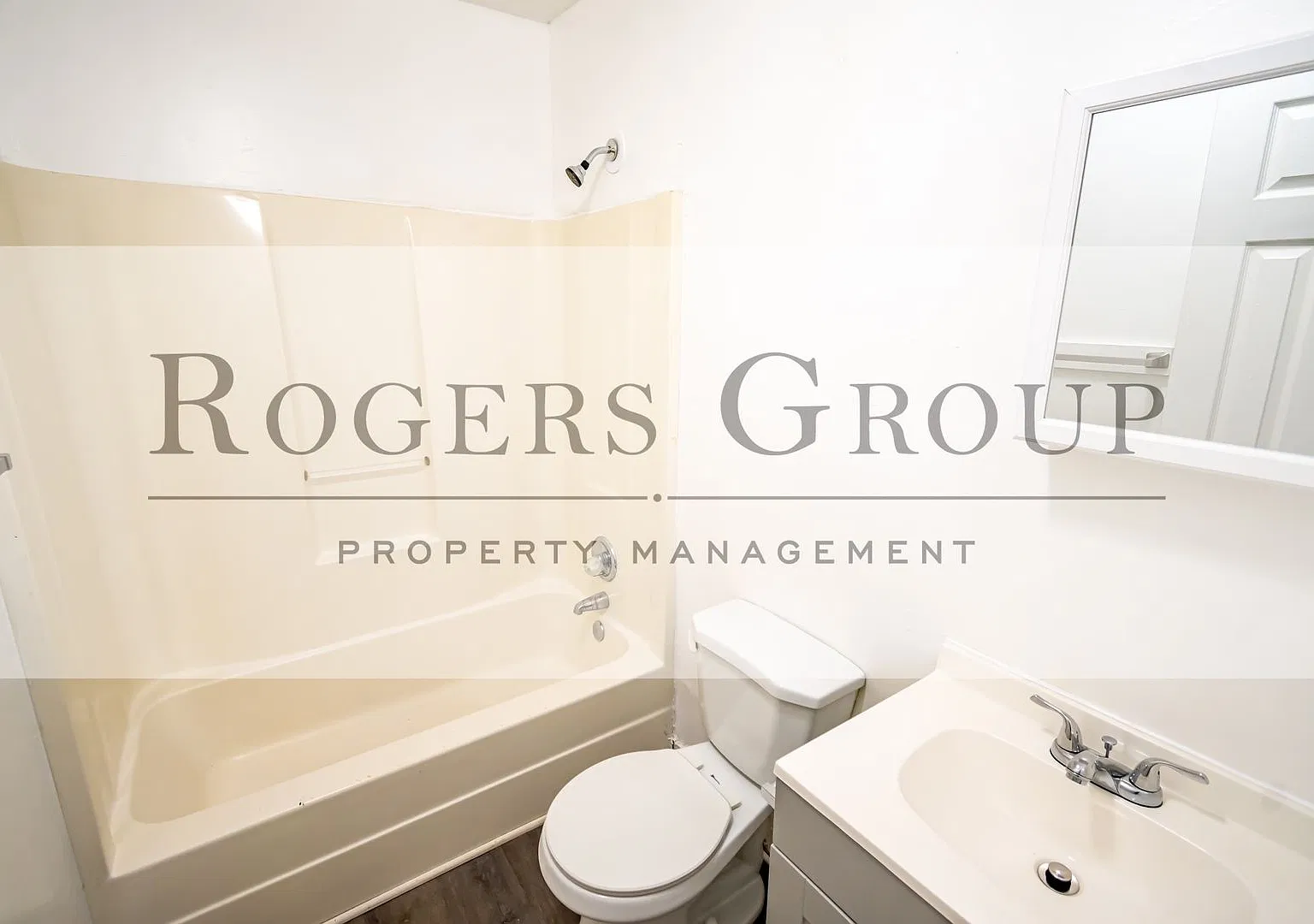 #450 - 716-718 Roberson St Duplex — Photo 4