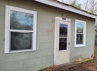 103 N Bell St #B, Clinton, SC 29325