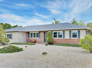 11 Cove Rd W, Bayville, NJ 08721