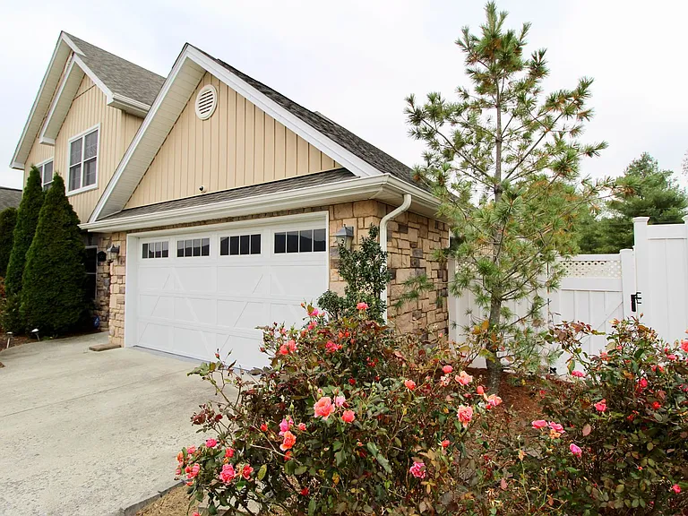 500 Callaway Cir — Photo 3