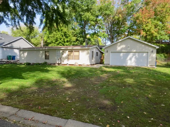 5028 Jennings Rd, Mound, MN 55364