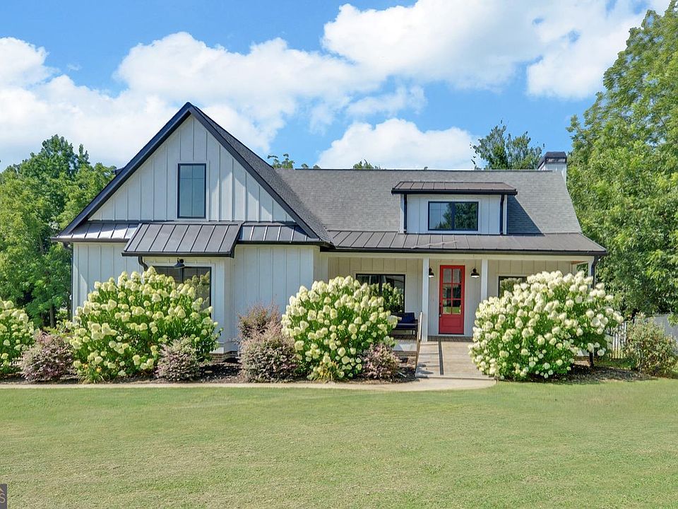 1st image of 24 Brookhaven Way