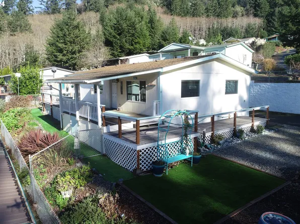 98041 Hall Way Rd #21, Brookings, OR 97415