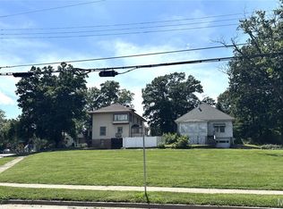 703 N Elm St, Greenville, IL 62246