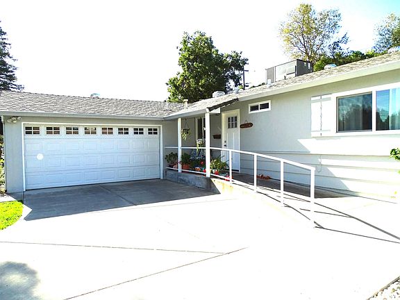 3rd image of 535 Homestead Dr