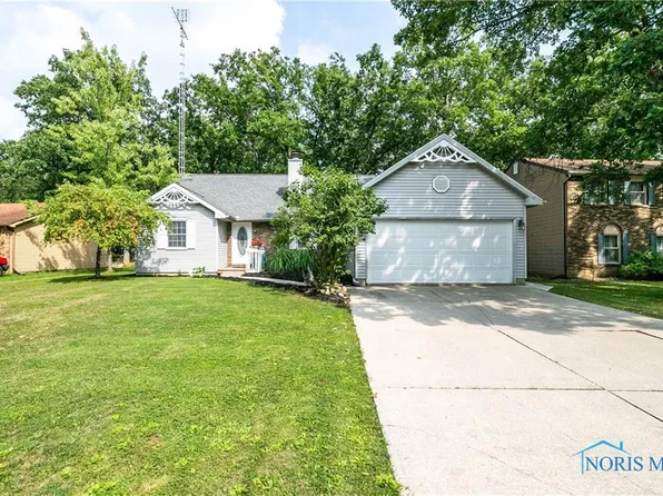 1877 Sherwood Dr, Defiance, OH 43512