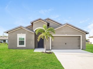 193 Blackstone Dr, Fort Myers, FL 33913