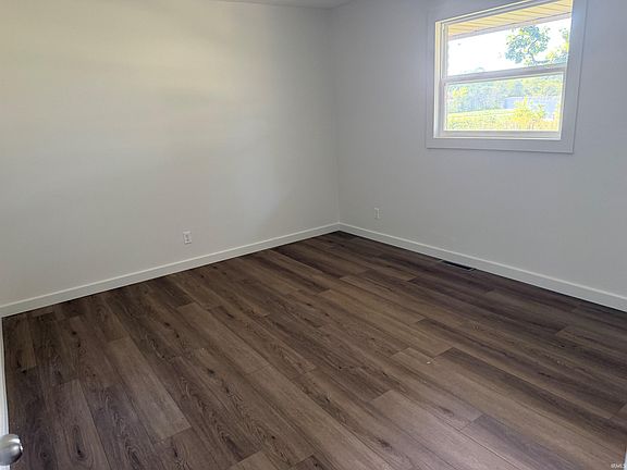 2nd image of 5061 S Main St