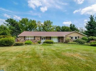 3859 Dempsey Ln, Huntingdon Valley, PA 19006