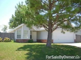 3557 Larch Pl, Springdale, AR 72764