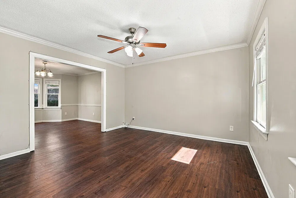 4 bed, 2.5 bath, 2283 sqft, $2,295 — Photo 4