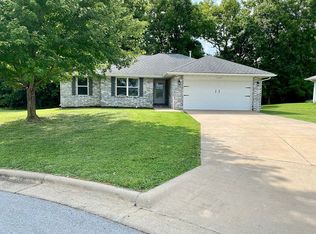 3595 S Millbrook Ave, Springfield, MO 65807