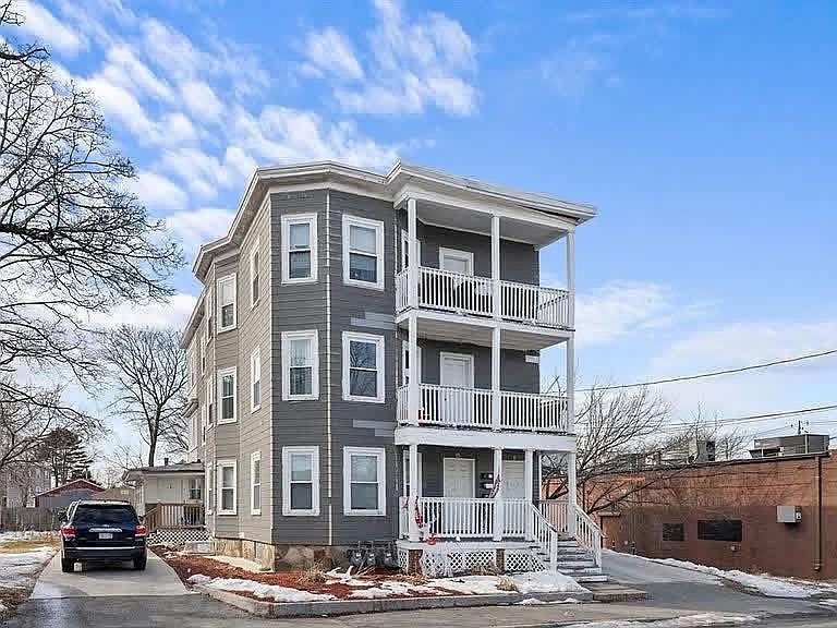 1st image of 11 Taylor Ave #2