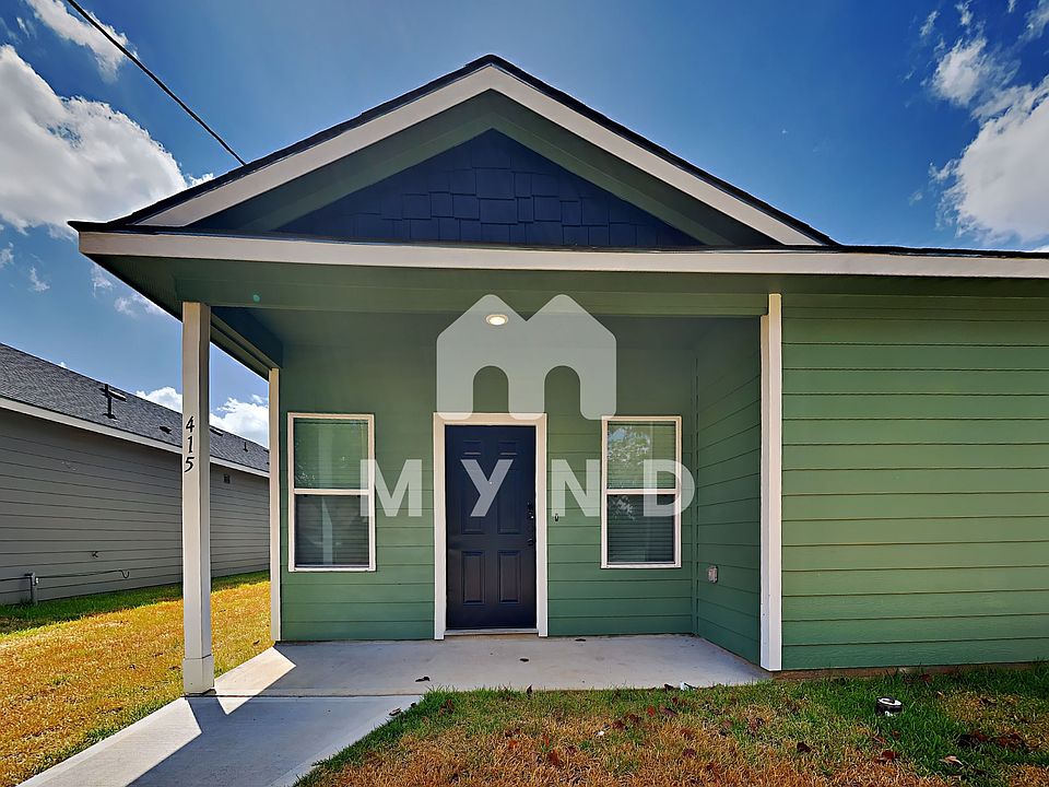 1st image of 415 E Avenue G