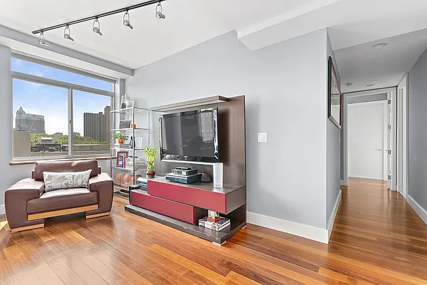 Rented by Compass | media 12