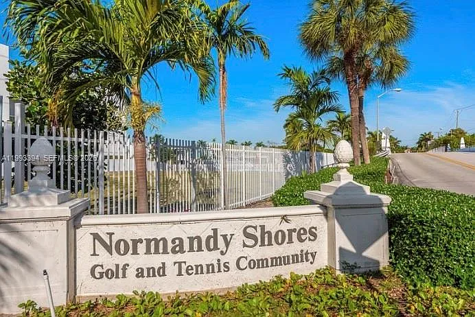 41 N Shore Dr — Photo 42