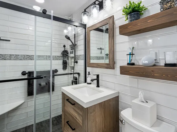 17-85 215th Street image 9 of 31