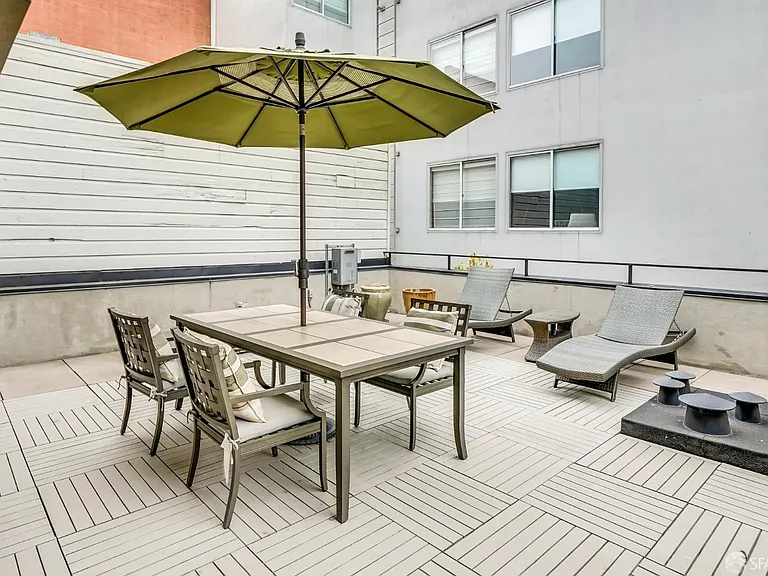 420 Bay St #A — Photo 20