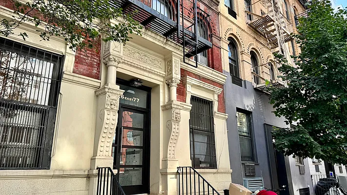 Rented by HOLTON REAL ESTATE INC. | media 14