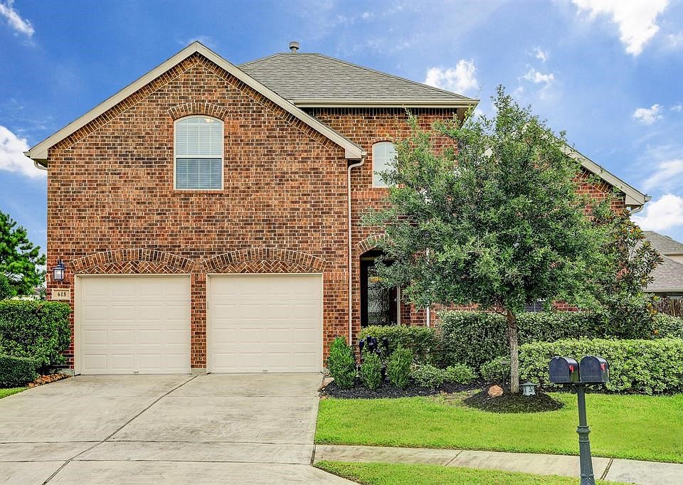 1st image of 618 Dunlavy Ln