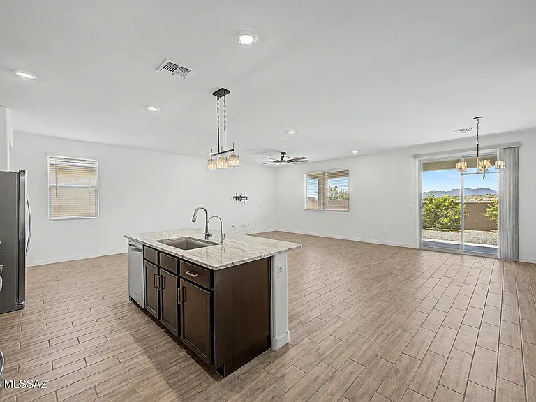2177 W Desert Topaz Way — Photo 16