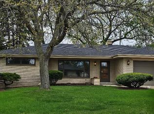 1334 Harrington Dr, Racine, WI 53405