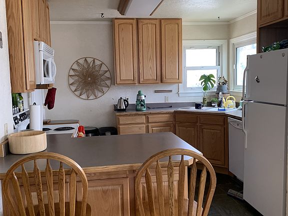 2nd image of 1121 Flint St #1