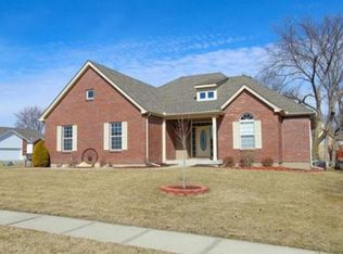 412 W 11th Ter, Kearney, MO 64060