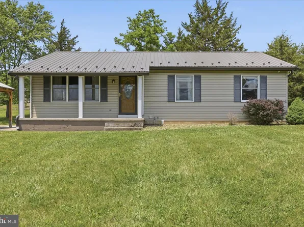 14438 Hollow Rd, Hancock, MD 21750