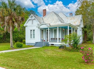 693 5th St, Florala, AL 36442